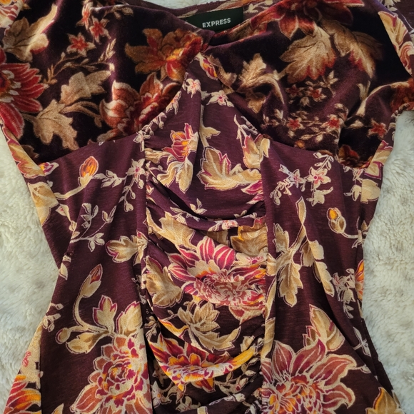 Flowered top - Picture 2 of 3